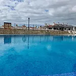 One-bedroom With Pool At Bounganvillas San Eugenio Διαμέρισμα *