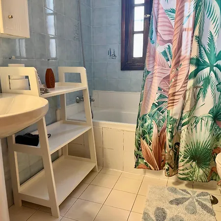 Apartamento Apartments With Pool At Bounganvillas San Eugenio