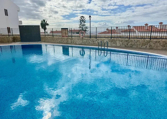 One-bedroom With Pool At Bounganvillas San Eugenio